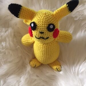 Pokémon Pickachu crochet Toy